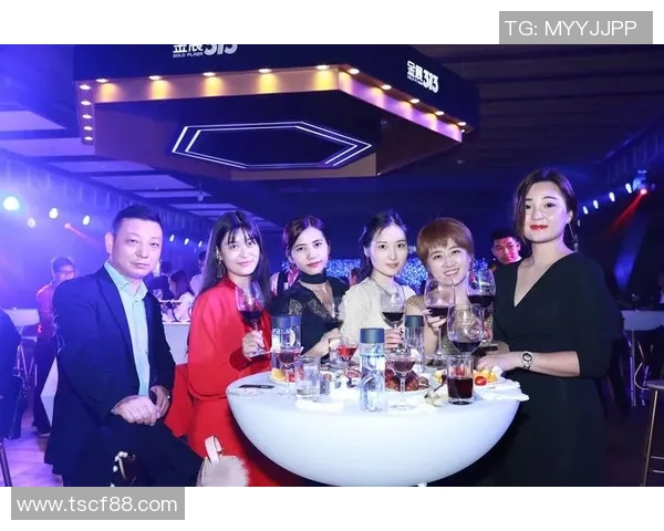 全球足球明星齐聚一堂献唱MV展现激情与梦想的完美结合